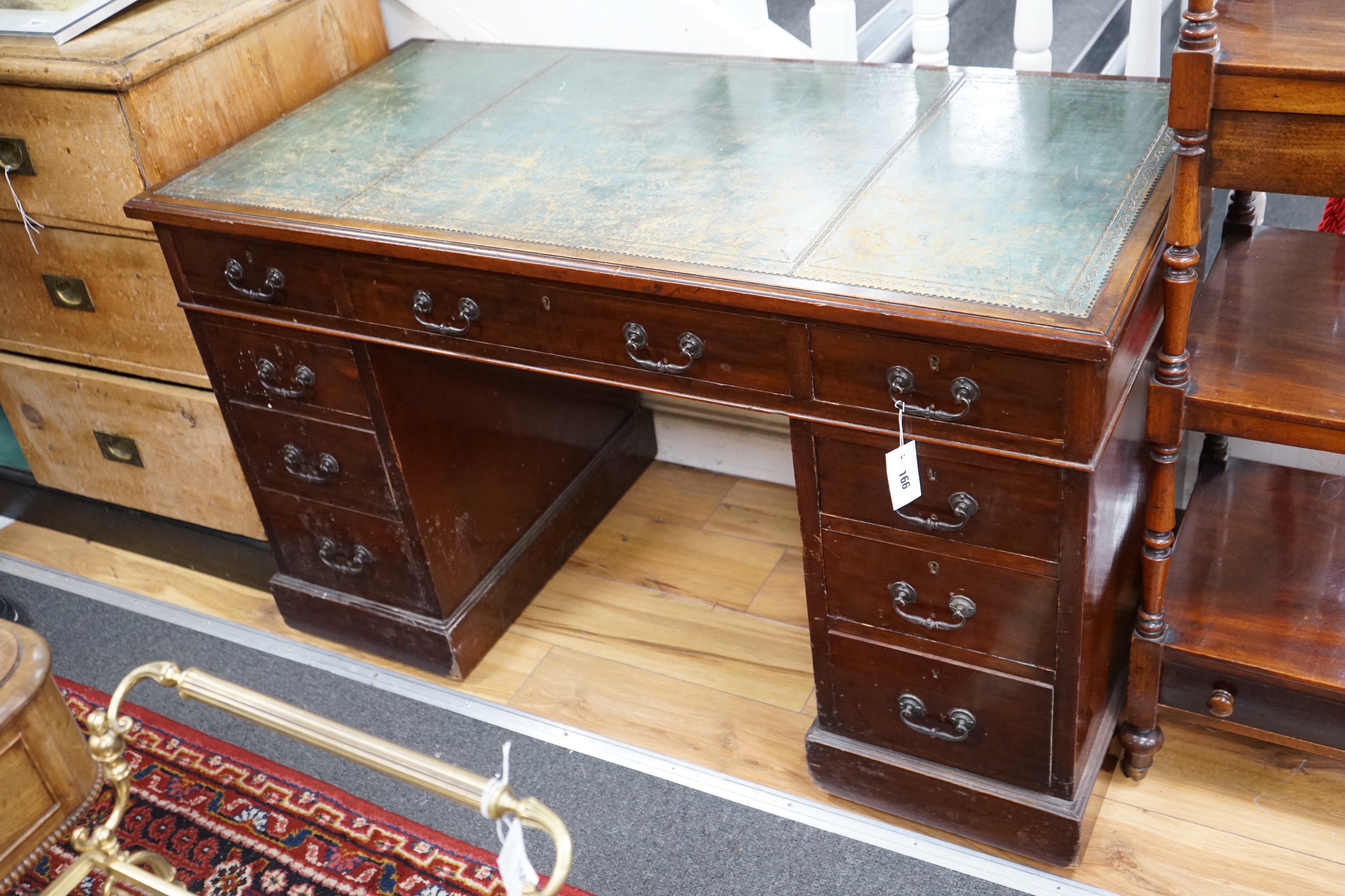 A late Victorian mahogany pedestal desk, length 122cm, depth 60cm, height 74cm